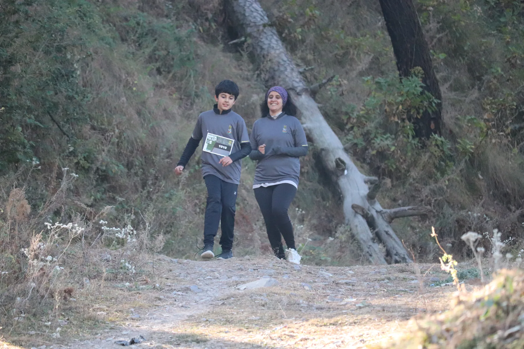 Nainital Trail Ultra archive: Two participants on a forest trail